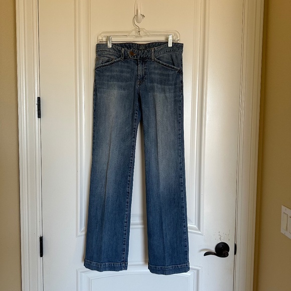 Eddie Bauer Curvy Fit Trouser Jeans – Women’s Size 4 - Picture 1 of 9